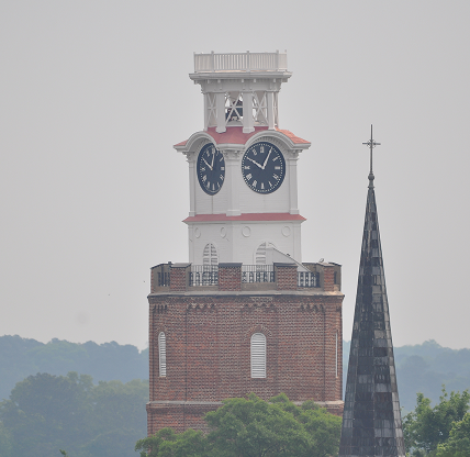 The landmark clock tower building in downtown Rome displays the time. It can be seen from any point in downtown - cheap car insurance in Georgia.